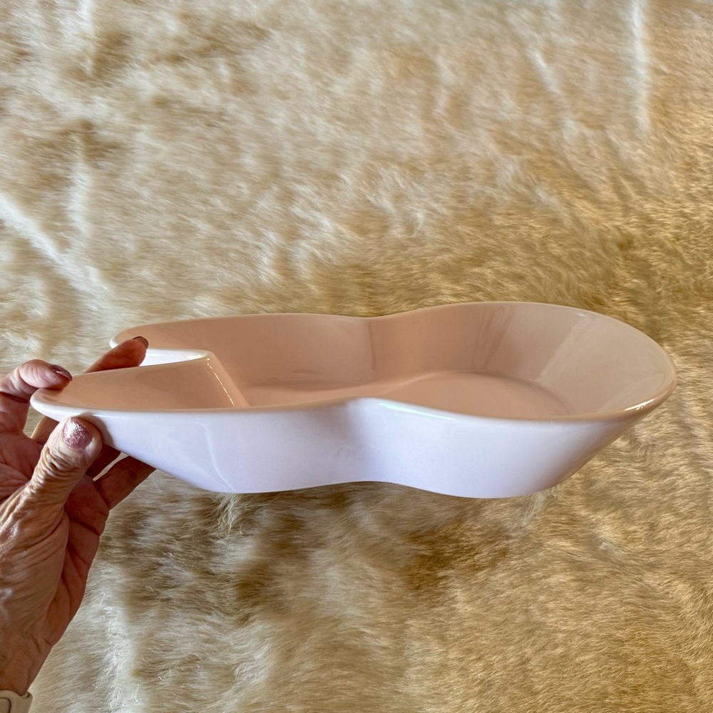 NIB pink R Squared Dining bunny shaped baking dish - Picture 4 of 9